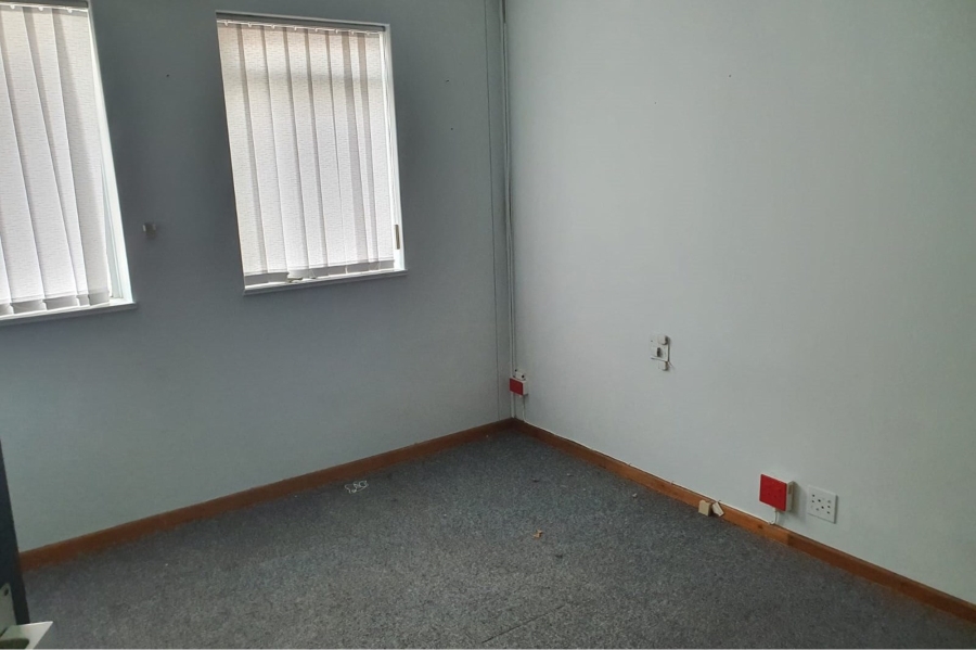 To Let commercial Property for Rent in Walmer Eastern Cape